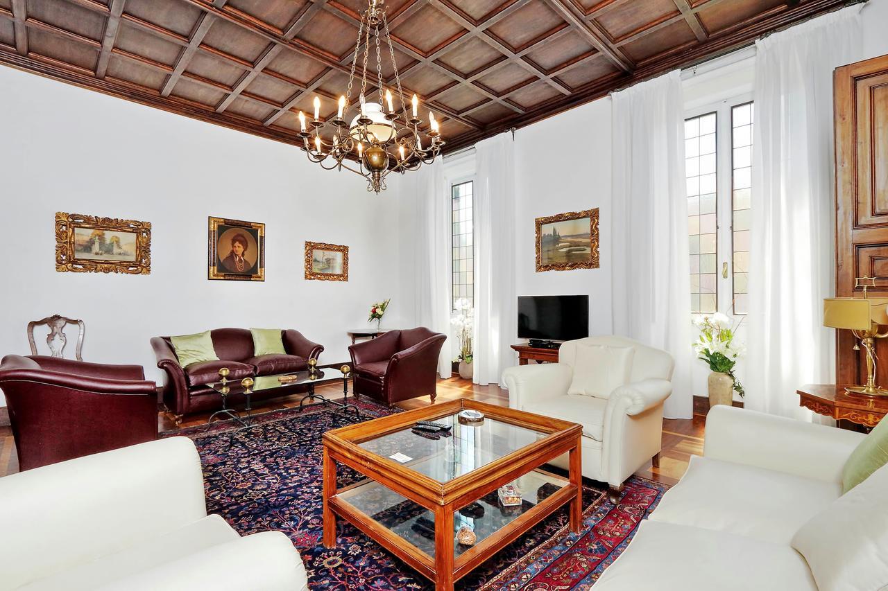 Prestigious Via Veneto Appartamento Roma